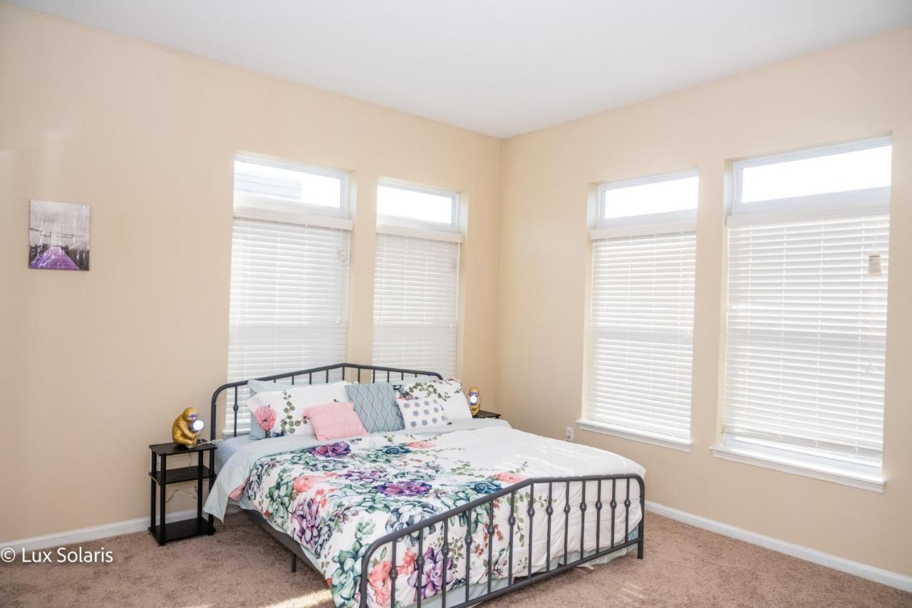 Luxury 3 Bedrooms With King Bed Downtown Indy Indianapolis Exterior photo